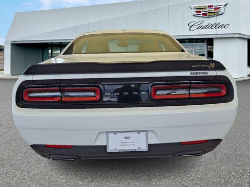 Used 2022 Dodge Challenger R/T Scat Pack w/ Plus Package image 5