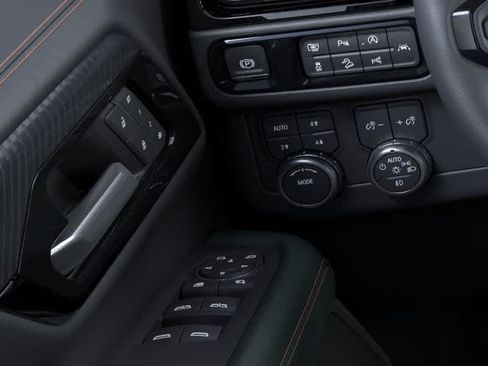 New 2026 GMC Yukon AT4 w/ LPO, Floor Liner Package AWD/4WD image 22