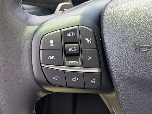 Used 2025 Ford Maverick Lobo AWD/4WD image 29