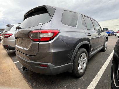 Used 2023 Honda Pilot LX