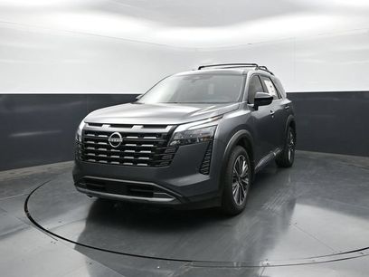 New 2026 Nissan Pathfinder Platinum w/ Accent Package