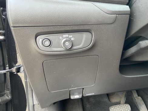 Used 2024 Buick Encore GX Preferred FWD image 45