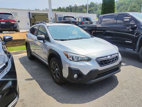 Used 2022 Subaru Crosstrek 2.5i Sport w/ Moonroof Package AWD/4WD image 3