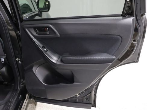 Used 2015 Subaru Forester 2.5i Premium AWD/4WD image 20