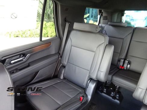 New 2026 GMC Yukon Denali AWD/4WD image 14