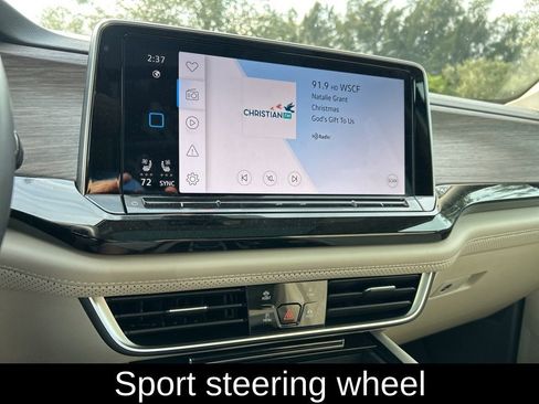 Certified 2025 Volkswagen Atlas SEL Premium R-Line image 32