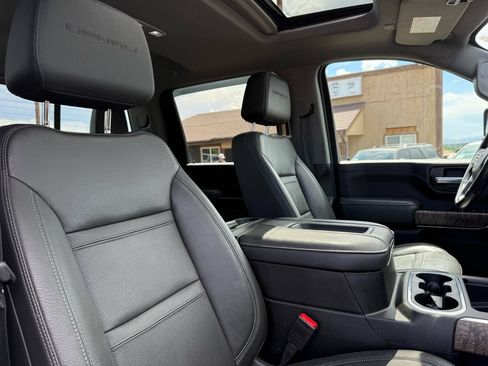 Used 2021 GMC Sierra 3500 Denali w/ Denali Ultimate Package AWD/4WD image 30