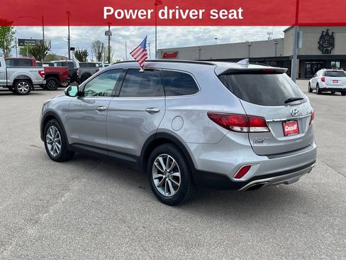 Used 2017 Hyundai Santa Fe SE w/ Cargo Package AWD/4WD image 3