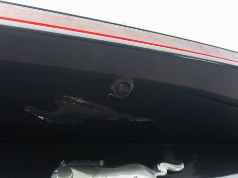 Used 2024 Ford Mustang Convertible RWD image 13