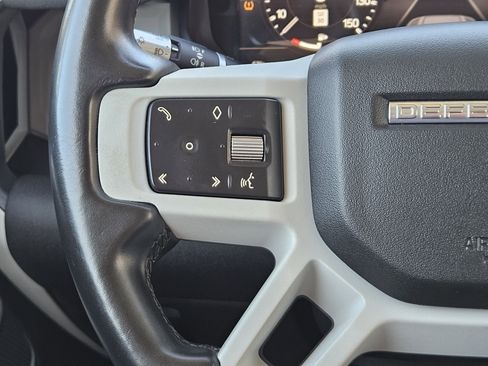 Used 2020 Land Rover Defender 110 First Edition image 27