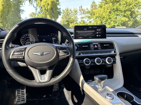 Used 2023 Genesis G70 2.0T w/ Sport Prestige Package AWD/4WD image 21