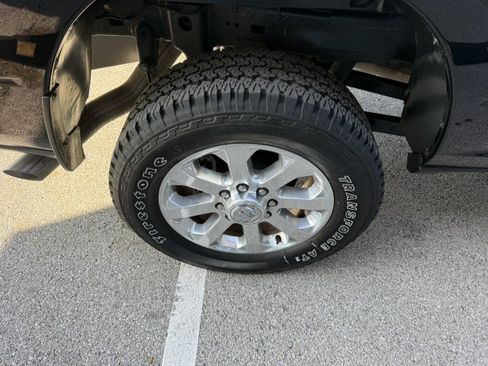 Used 2025 RAM 2500 Laramie AWD/4WD image 6