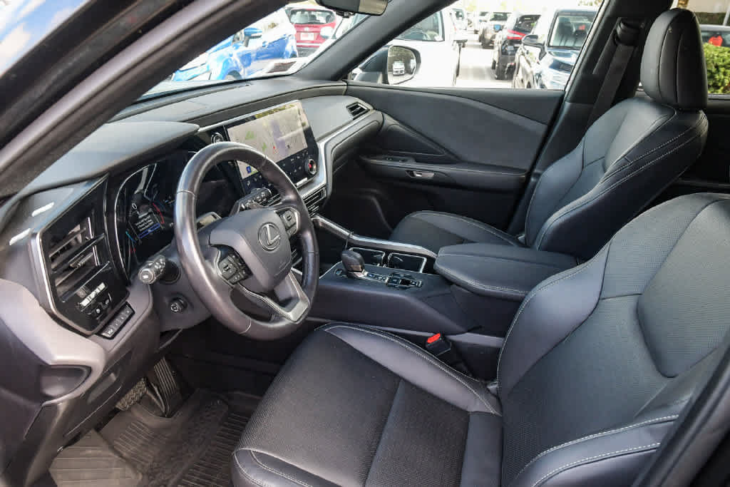 Used 2025 Lexus TX 350 FWD w/ Technology Package image 16