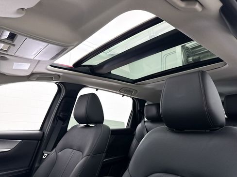 Certified 2025 MAZDA CX-70 Plug-In Hybrid w/ Premium Pkg image 3