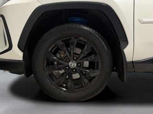 Used 2022 Toyota RAV4 XSE w/ XSE Grade Weather Package AWD/4WD image 9