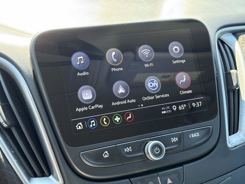 Used 2025 Chevrolet Malibu LT FWD image 21