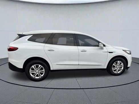 Used 2019 Buick Enclave Essence image 3