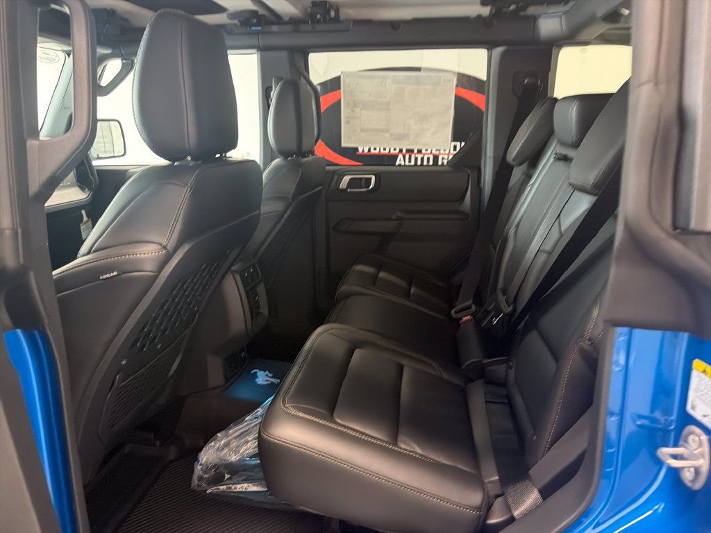 New 2026 Ford Bronco Badlands AWD/4WD image 13