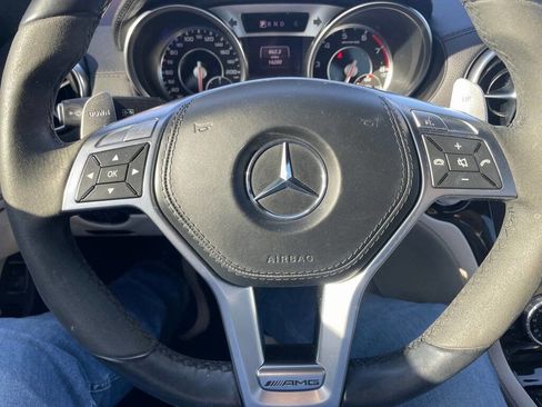 Used 2015 Mercedes-Benz SL 63 AMG image 38