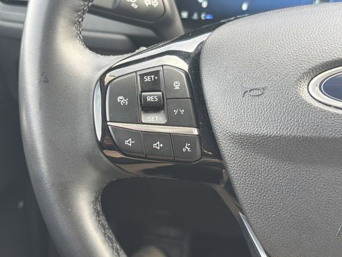 Used 2024 Ford Escape Platinum image 29