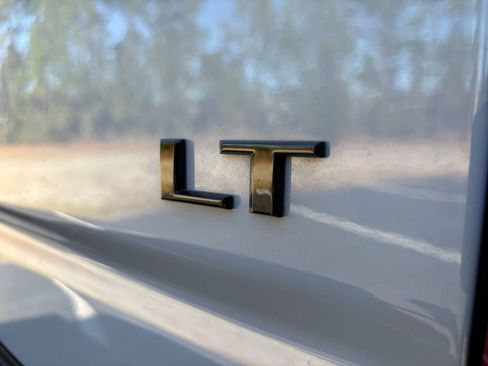 Used 2024 Chevrolet Silverado 2500 LT w/ Z71 Sport Edition image 9