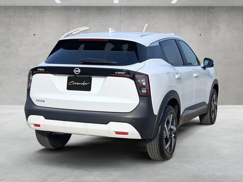 Used 2025 Nissan Kicks SV FWD image 16