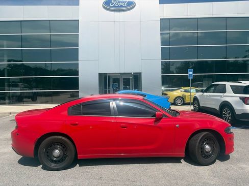 Used 2019 Dodge Charger Police w/ Street Appearance Group AWD/4WD image 4