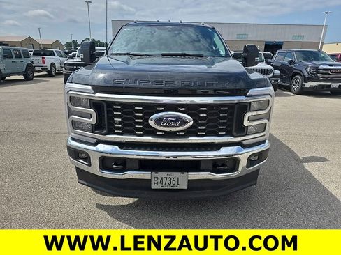 Used 2024 Ford F350 Lariat w/ FX4 Off-Road Package AWD/4WD image 3