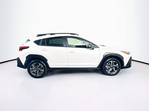Used 2024 Subaru Crosstrek 2.0i Premium image 10