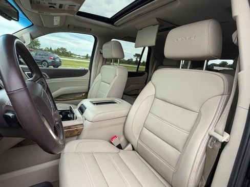 Used 2017 GMC Yukon Denali w/ Open Road Package AWD/4WD image 13