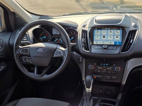 Used 2019 Ford Escape SE image 24