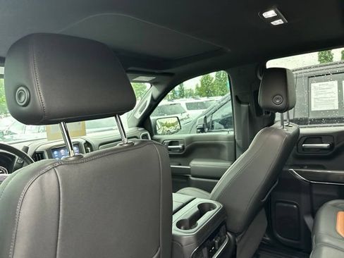 Used 2022 GMC Sierra 1500 AT4 w/ AT4 Preferred Package AWD/4WD image 14