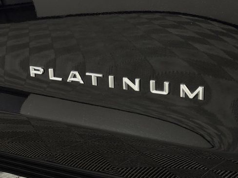 Used 2025 Ford Expedition Platinum w/ Driver's Package image 11