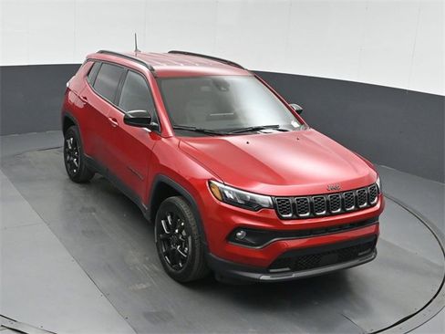 New 2026 Jeep Compass Latitude image 37