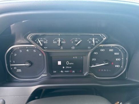 Used 2022 GMC Sierra 1500 AT4 w/ AT4 Premium Package AWD/4WD image 13