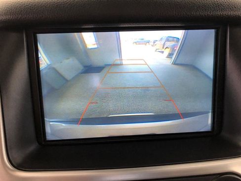 Used 2019 GMC Yukon SLT w/ Open Road Package image 17