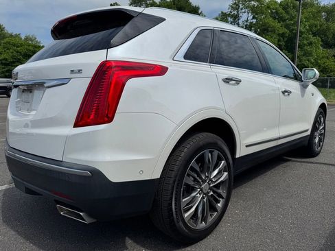 Used 2018 Cadillac XT5 Premium Luxury w/ Driver Assist Package AWD/4WD image 4