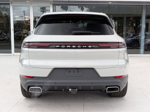 New 2026 Porsche Cayenne image 10