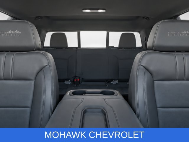 Used 2022 Chevrolet Silverado 3500 High Country AWD/4WD image 21