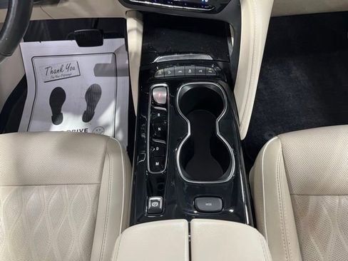 Used 2022 Buick Envision Avenir w/ Technology Package II AWD/4WD image 20