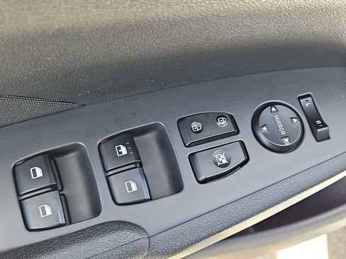 Used 2020 Hyundai Accent SE FWD image 16