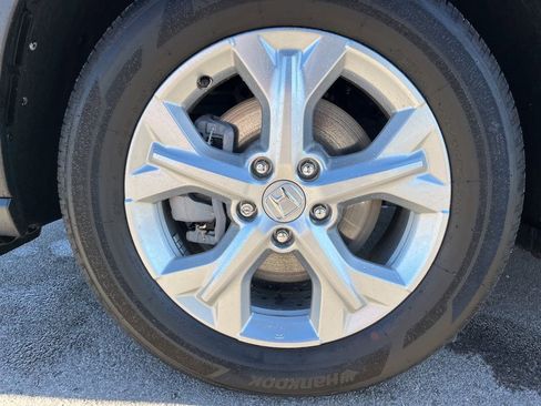 Certified 2025 Honda HR-V LX image 11