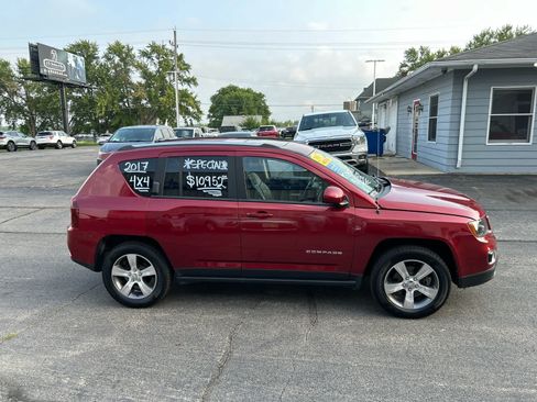 Used 2017 Jeep Compass High Altitude AWD/4WD image 2