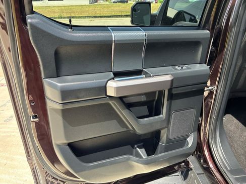 Used 2019 Ford F150 XLT w/ Equipment Group 302A Luxury AWD/4WD image 33