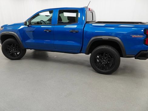Used 2023 Chevrolet Colorado Trail Boss w/ Technology Package image 17