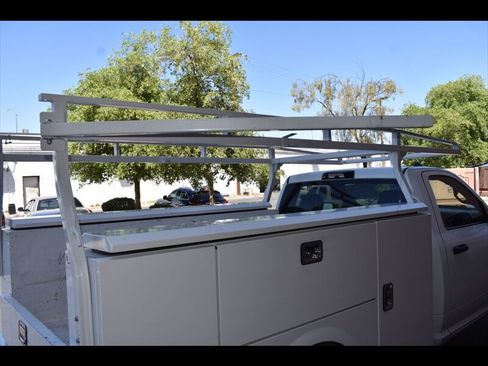 Used 2022 RAM 2500 Tradesman RWD image 30