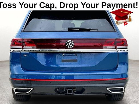 Used 2025 Volkswagen Atlas SE FWD image 4