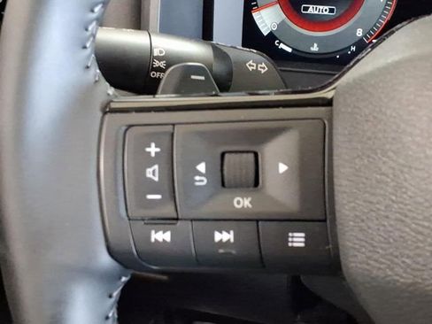 Certified 2025 Nissan Rogue SL AWD/4WD image 23