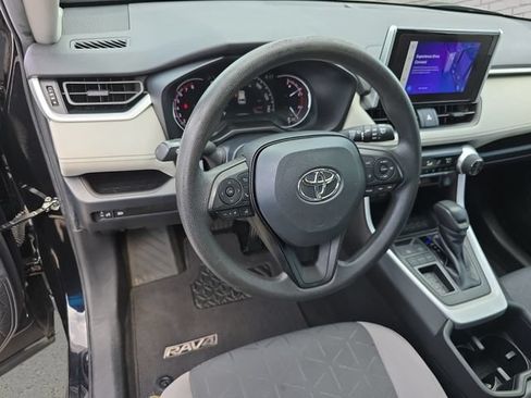 Used 2023 Toyota RAV4 XLE w/ Convenience Package FWD image 17