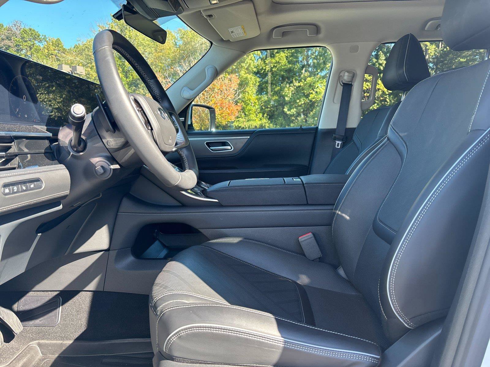 Used 2025 INFINITI QX80 Luxe AWD/4WD image 15